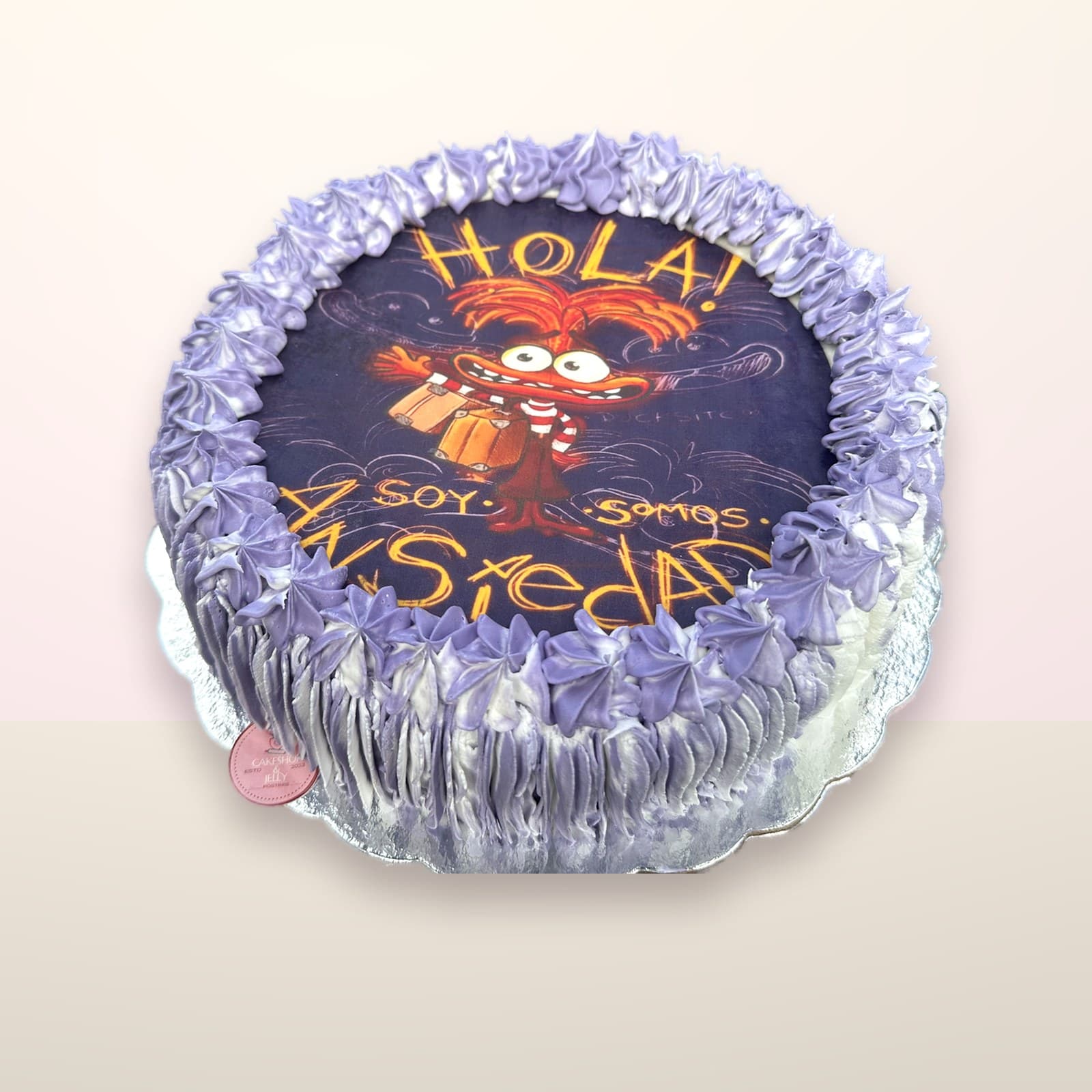 Torta decorada Lila con Saludo