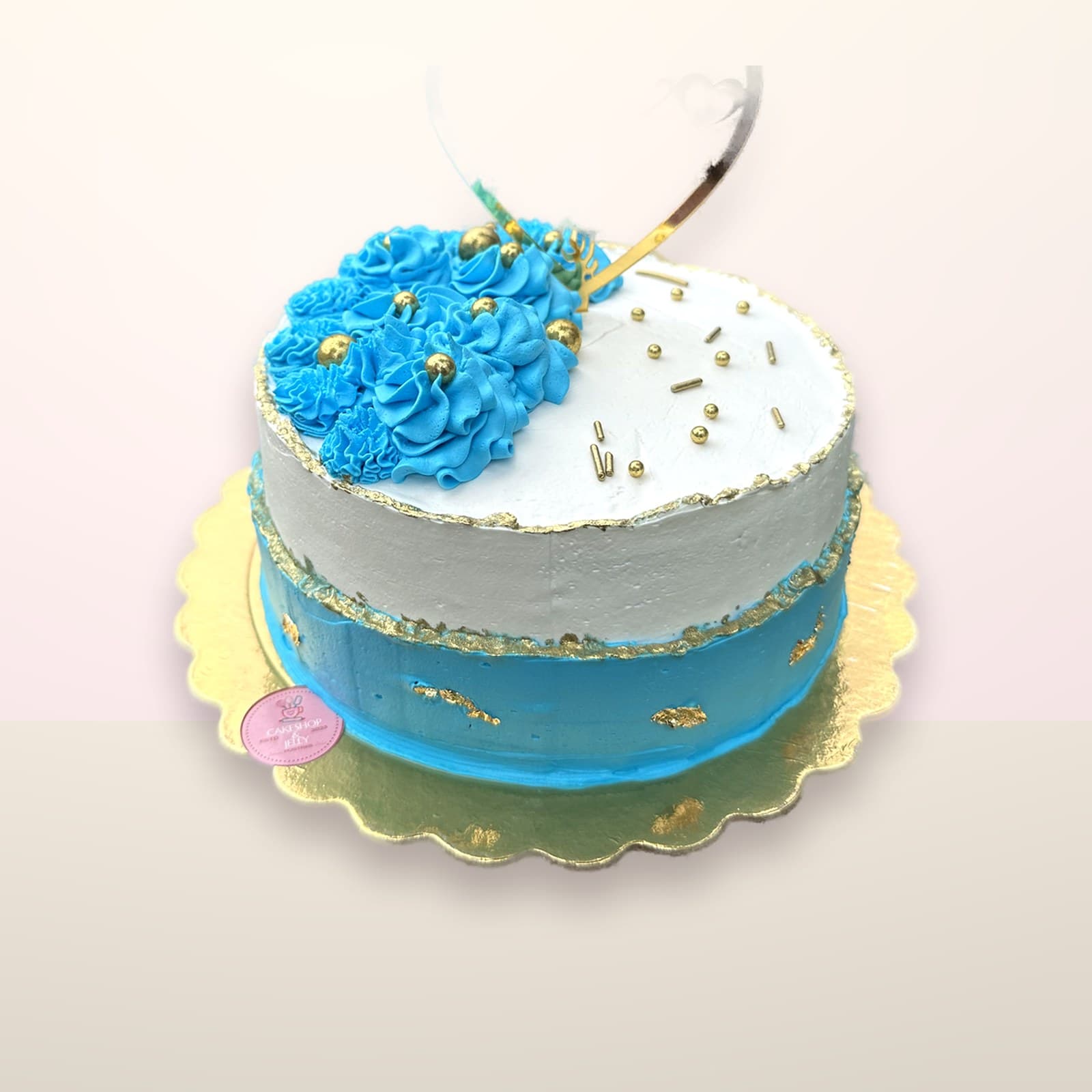 Torta decorada Celeste y Crema